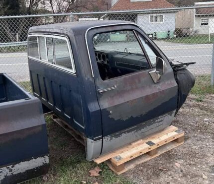 1980- 87 Chevrolet Silverado cab, it has an AC box on it and also come with both doors and a title