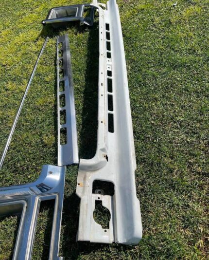 1979-80 Front end trim package